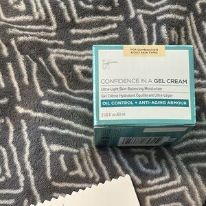 it confidence in a gel cream